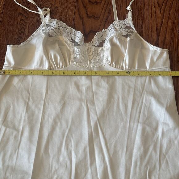 VTG Vassarette Full Slip Dress Womens 36/28" Cream Floral Lace Feminine Sheer - Picture 10 of 13